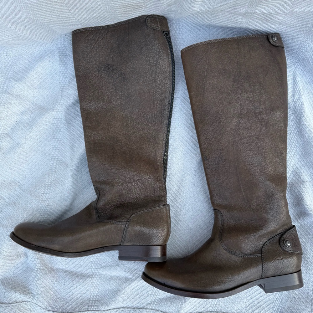 Frye women’s Melissa back zip button leather boots
